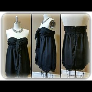 ‼️SOLD‼️Babydoll mini dress. Date night!