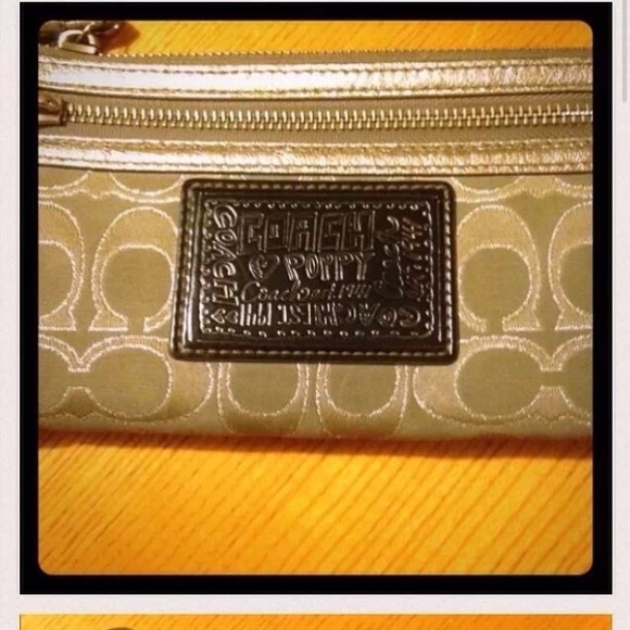 SOLD Coach wallet