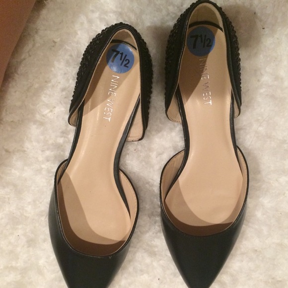 Never worn! 7.5 flats. Nine West