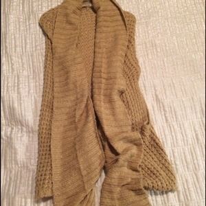 Hinge Cape/Shawl waffle knit sweater