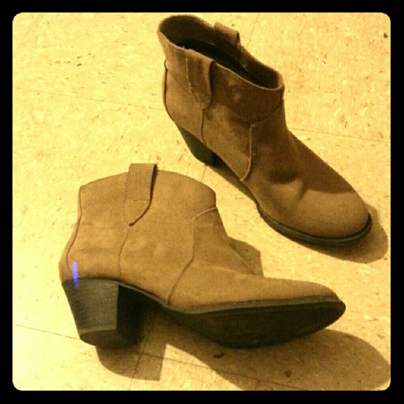 Faded Glory Shoes - Shoes