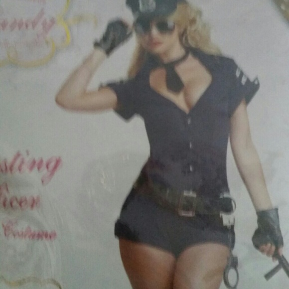 Costume