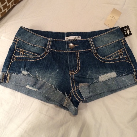 Forever 21 Denim - NWT FOREVER 21 DENIM SHORTS