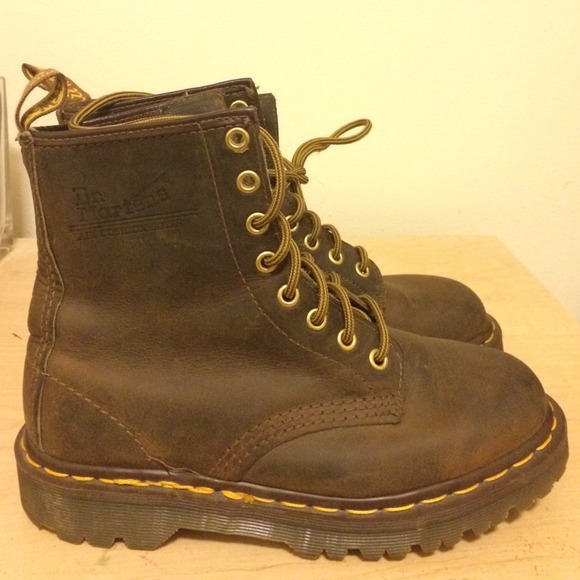 Dr. martens Dark Leather brown boots
