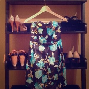 Satin sweetheart dress