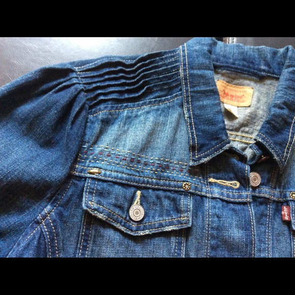 Levis Jean Jacket - Picture 4 of 4