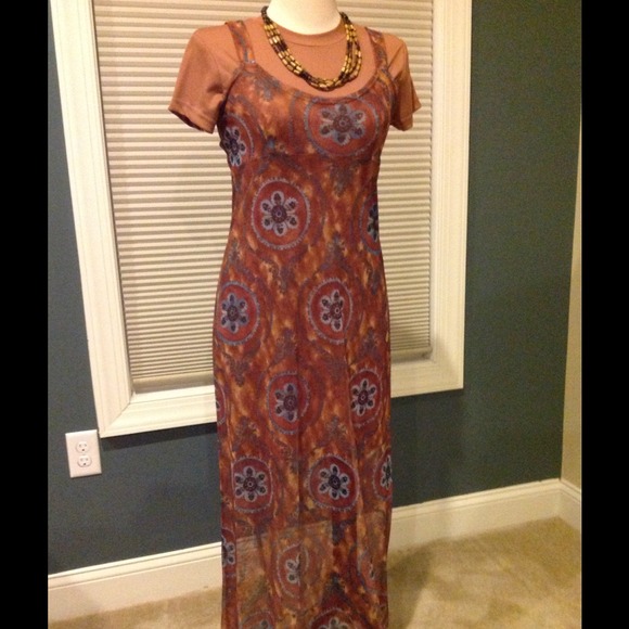 SOLD IN BUNDLE 2 PC TAN  MAXI DRESS💃