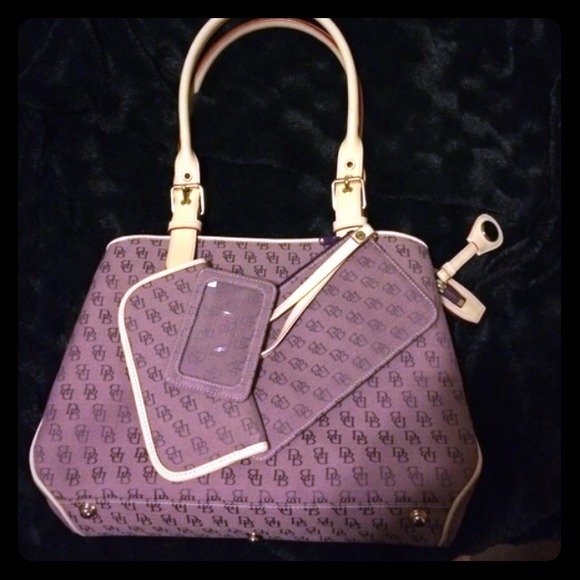 Dooney and Bourke! 💕trade with @cynangel1212 💕