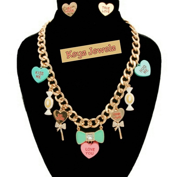 Necklace Set