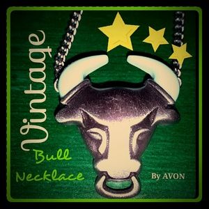 Vintage 70's AVON Bull Necklace--- Mint