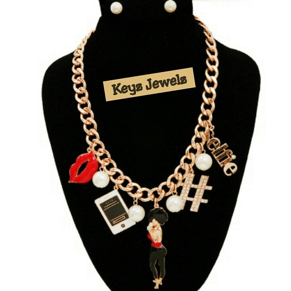 Necklace Sets