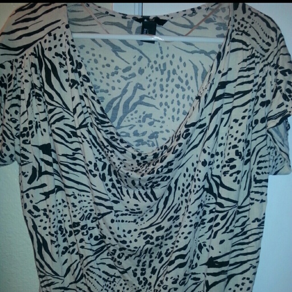 H&M Gently used large Animal Print Cotton Shirt. - Picture 1 of 3