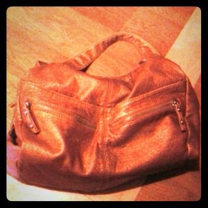 A brown leather purse!!!!