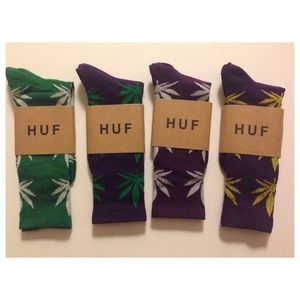 4 pairs of HUF socks + 2