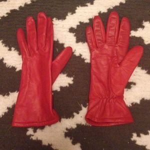 Touchscreen capable red leather gloves