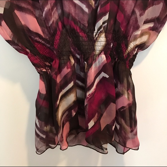 Grey/red/purple short sleeved chiffon top - Picture 4 of 4