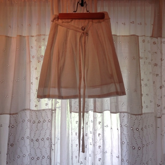 White linen skirt 💭 - Picture 1 of 4