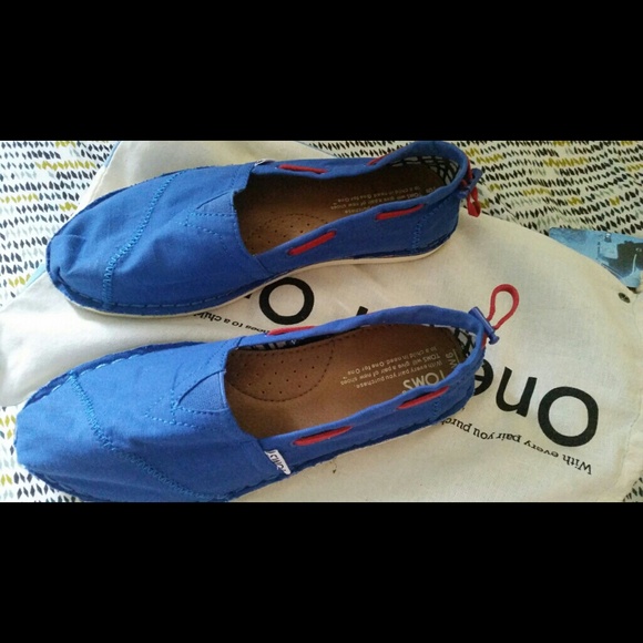 Toms