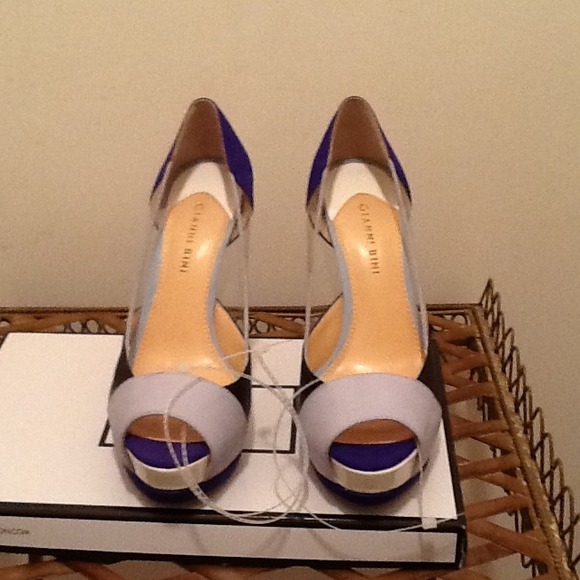 Brand New Gianni Bini Heels