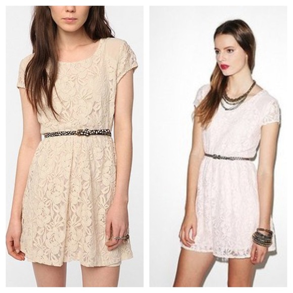 Urban Outfitters Dresses & Skirts - ❗️24HR SALE❗️Coincidence & chance lace dress M