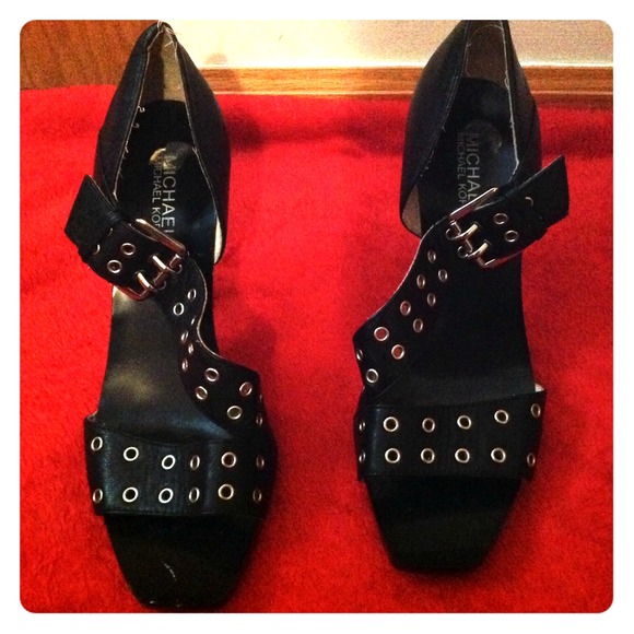 🔥🔥Sexy Authentic Michael Kors Pumps!!!!!!!🔥🔥