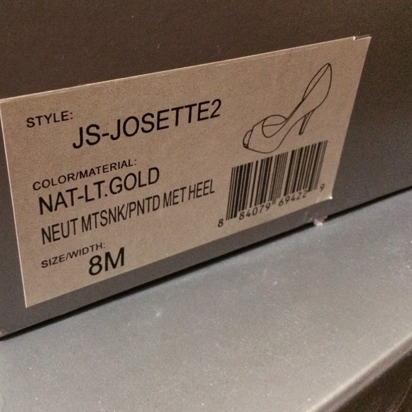 Jessica Simpson Shoes - Picture 2 of 2