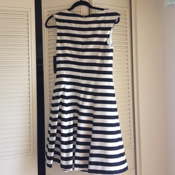 Zara striped, fit & flare dress - Picture 2 of 3