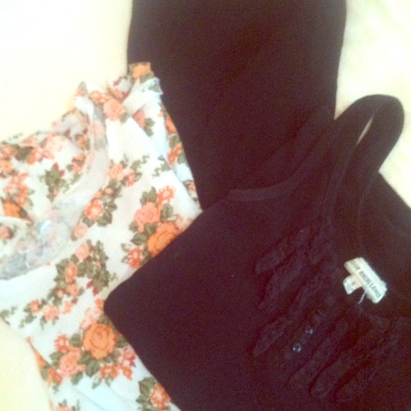 Bundle of 3!!!cardigan,tank&long off should top!