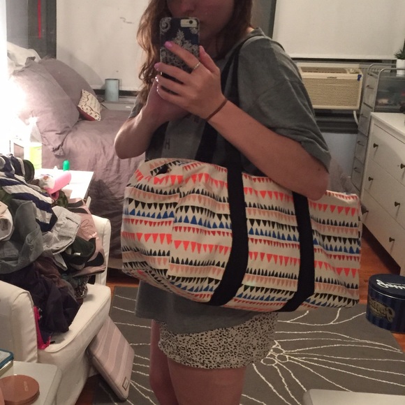 Tribal triangle canvas weekender tote bag - Picture 8 of 8