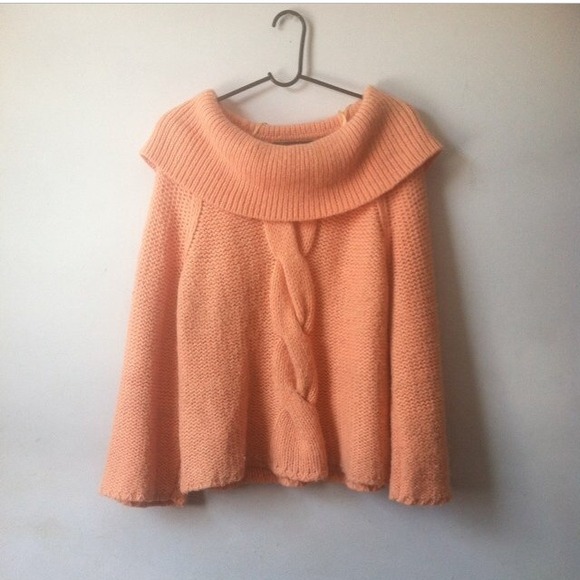 Micheal khors peach knit sweater