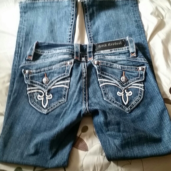 SOLD....Rock Revival Boot cut Sz 25