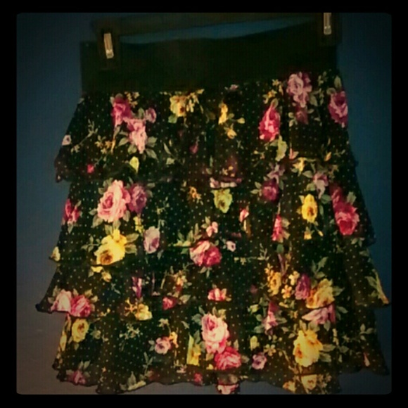 Joe Benbasset skirt