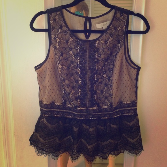 Beautiful black lace peplum blouse - Picture 1 of 1