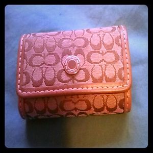 Coach contact case holder