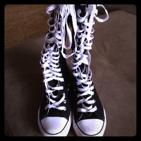 Zip up fashion sneakers