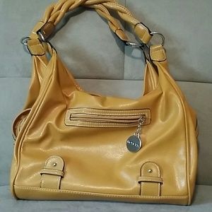 Rosetti Yellow leather