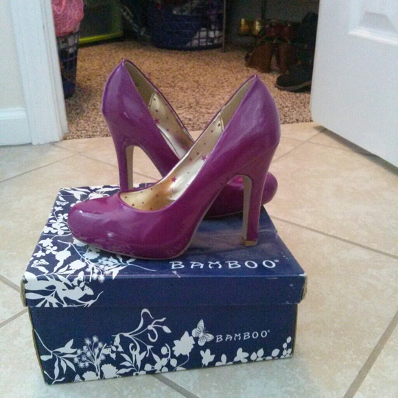 Purple pumps size 5.5