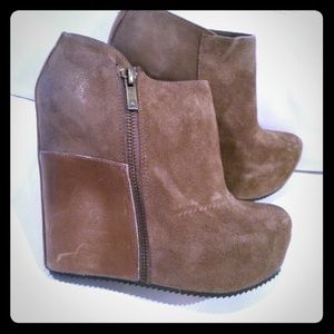 ALDO wedge size 7.5