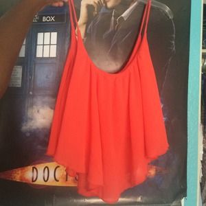 Flowy tank top only worn once