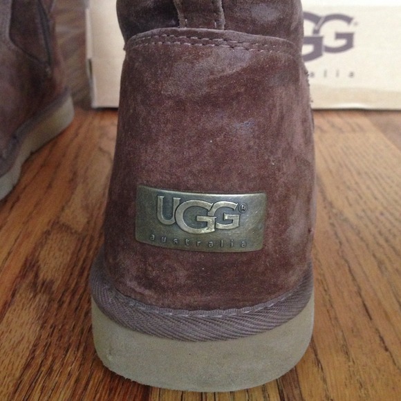 💥💥 SOLD💥💥 Ugg Boots - Picture 3 of 4