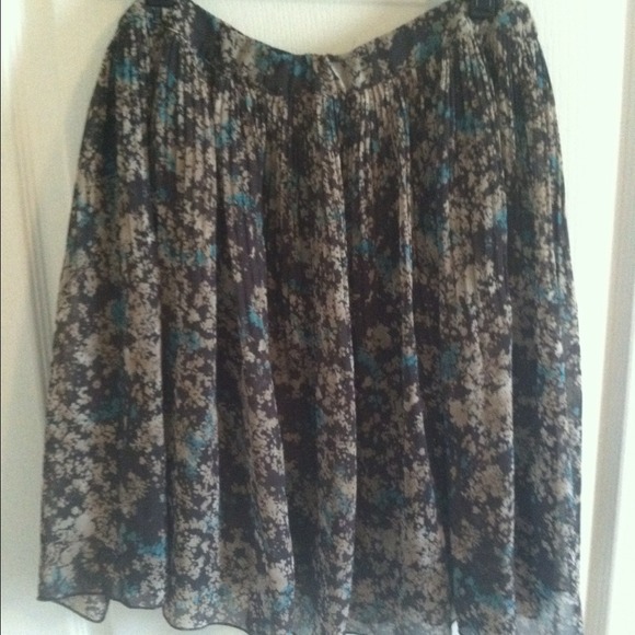 *TRADED* Blue and Grey pleated skirt