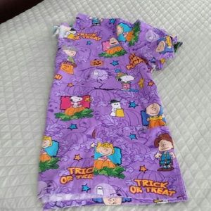 Sold in a bundle HALLOWEEN SNOOPY SCRUB TOP