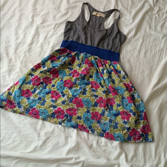 Floral hollister dress