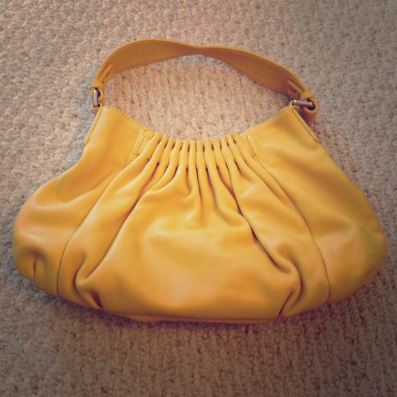 🌟Kenneth Cole New York Yellow Leather Purse