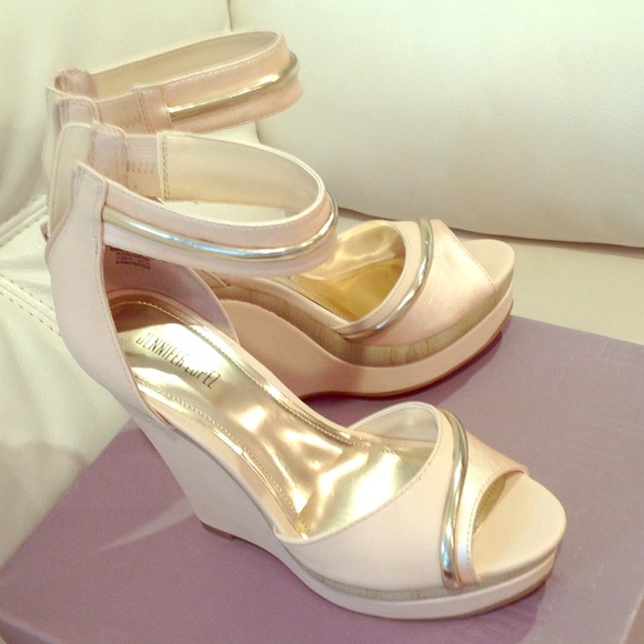 J Lo light pink Shoes