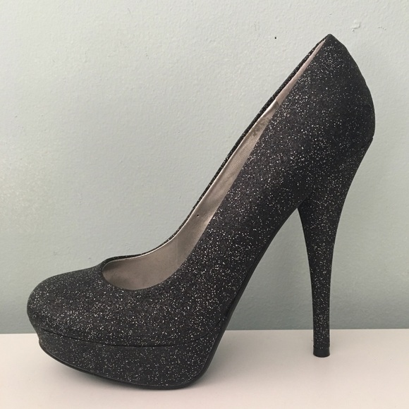 Guess Shoes - Brand New Guess Black Glitter High Heel Pump 8.5