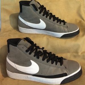 Mens Nike NYX blazers size 9.5, non negotiable