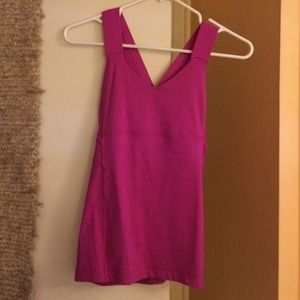 Lululemon work out top with fitted bra