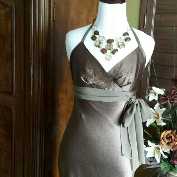 Taupe Silk BCBG Maxazria Hi-Lo Dress-♡ - Picture 2 of 4