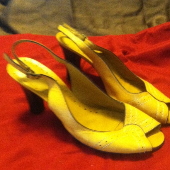Mustard Heels